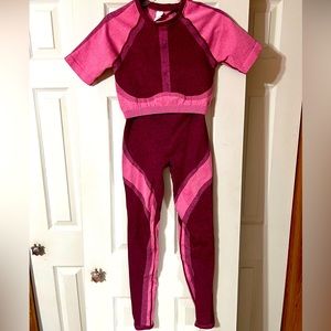 💪🏽Fabletics Brand Workout Set💪🏽